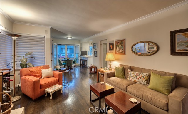 461 35th Street, Manhattan Beach, California 90266, 3 Bedrooms Bedrooms, ,1 BathroomBathrooms,Residential,Sold,35th,SB22113889