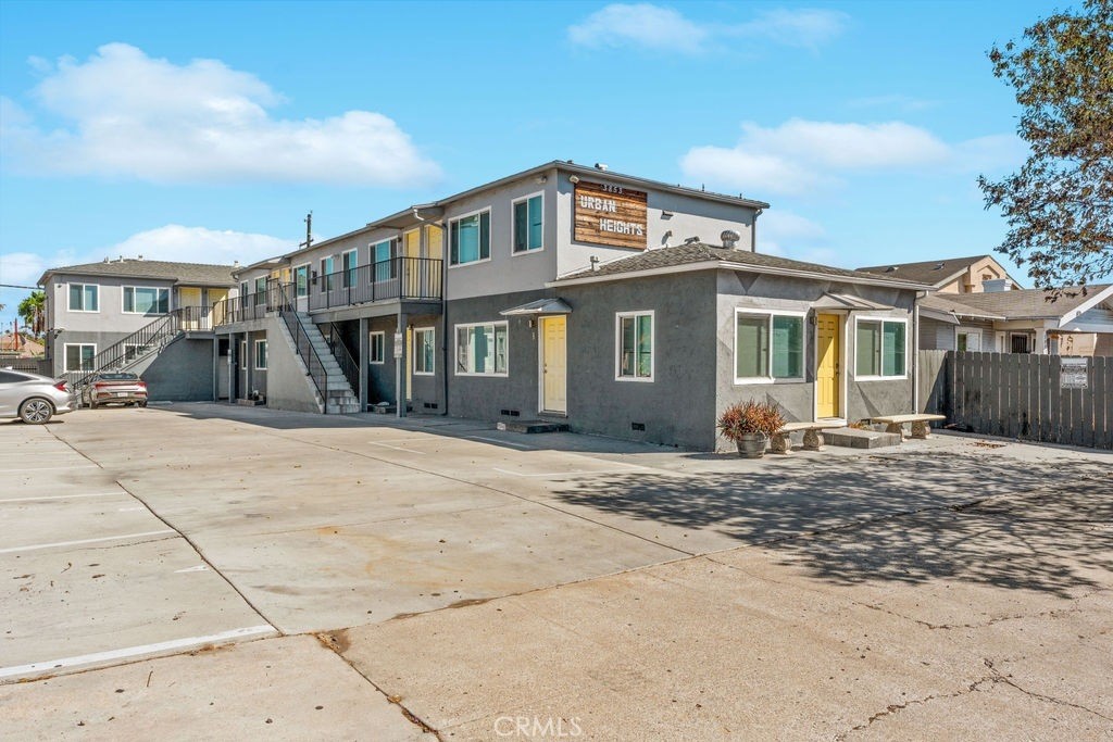 Apartment at 3853 Cherokee