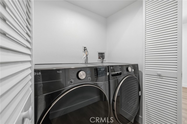 Detail Gallery Image 24 of 42 For 9502 via Salerno, Burbank,  CA 91504 - 2 Beds | 3 Baths