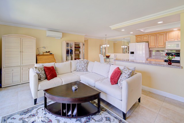 Detail Gallery Image 2 of 19 For 829 via Alhambra #Q,  Laguna Woods,  CA 92637 - 2 Beds | 2 Baths