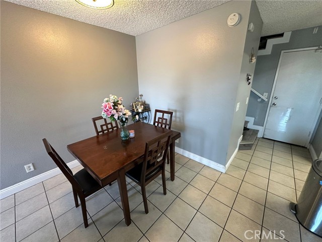 Detail Gallery Image 5 of 21 For 6951 E Gage Ave, Commerce,  CA 90040 - 2 Beds | 2/1 Baths