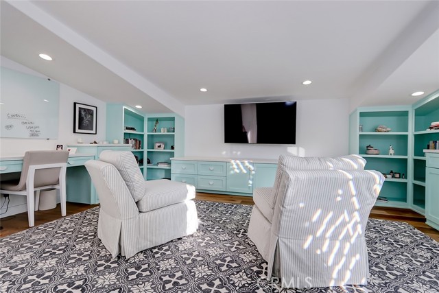 861 12th Court, Manhattan Beach, California 90266, 3 Bedrooms Bedrooms, ,2 BathroomsBathrooms,Residential,Sold,12th,SB21259266