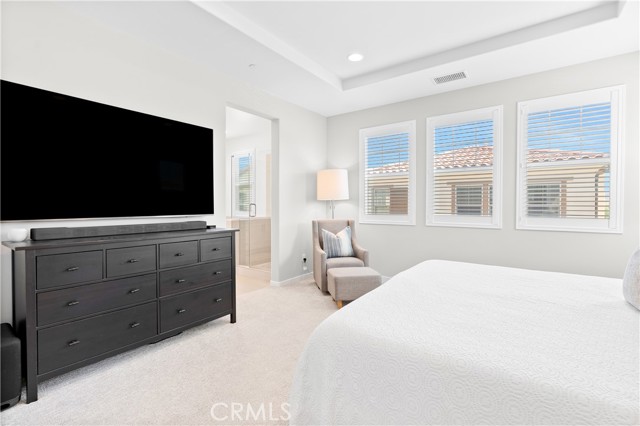 28 Fosco Street, Rancho Mission Viejo CA: https://media.crmls.org/medias/d1c2ad90-eef4-4598-b826-638f3384e04b.jpg