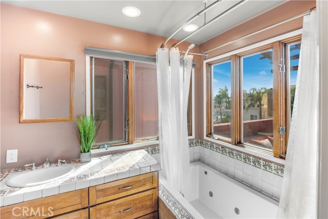 620 Manhattan Avenue, Hermosa Beach, California 90254, 3 Bedrooms Bedrooms, ,3 BathroomsBathrooms,Residential,Sold,Manhattan,SB21222034