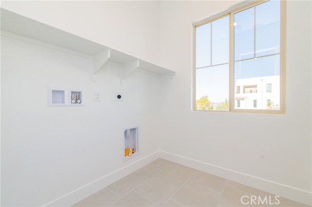 Detail Gallery Image 6 of 27 For 200 Carmine, Irvine,  CA 92620 - 4 Beds | 3 Baths