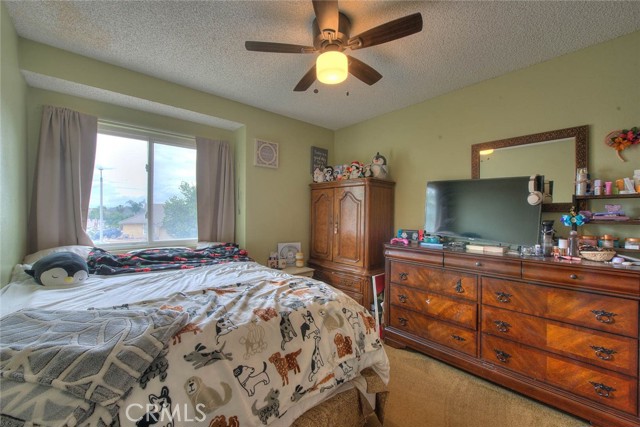 Detail Gallery Image 14 of 28 For 29073 Forest View, Lake Elsinore,  CA 92530 - 3 Beds | 2/1 Baths