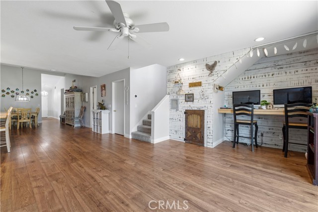 Detail Gallery Image 24 of 54 For 28442 Alder Peak, Canyon Country,  CA 91387 - 5 Beds | 3 Baths