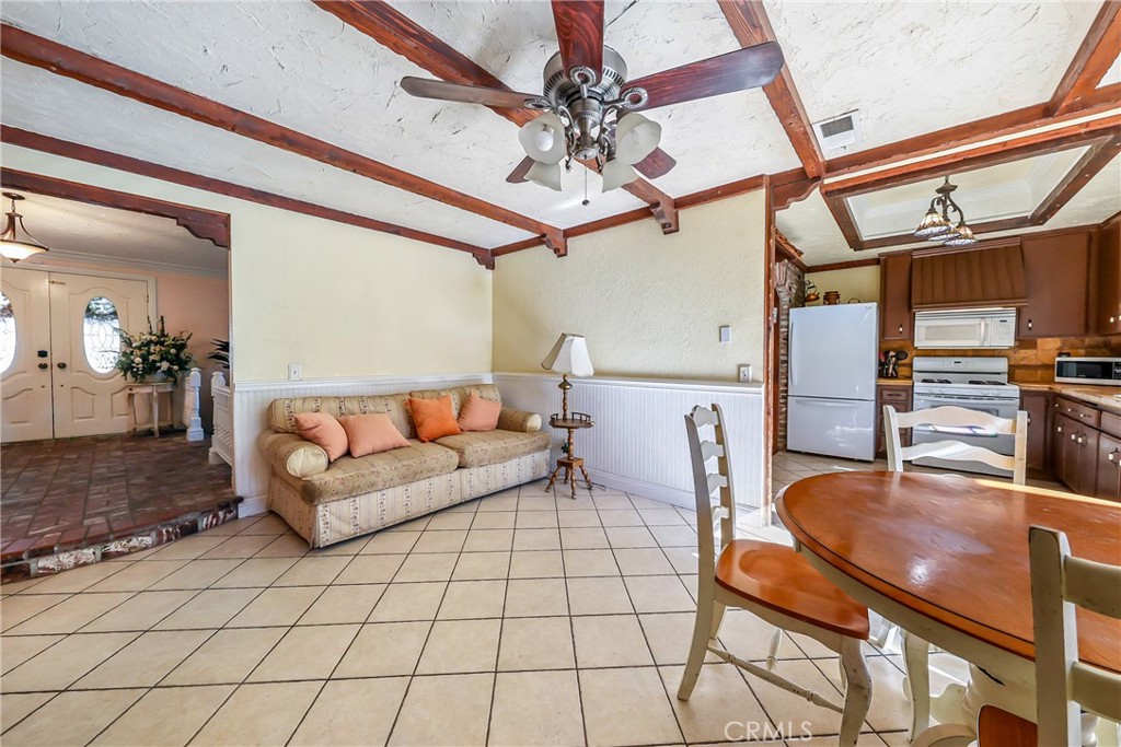 MLS #CV25268800 image #23