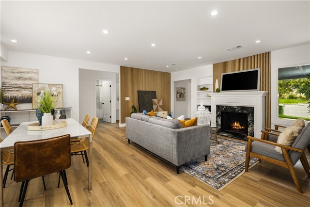 6005 S La Brea Avenue, Los Angeles CA: https://media.crmls.org/medias/d1c49ae9-4fa2-4dab-a365-9b2f998e73b2.jpg