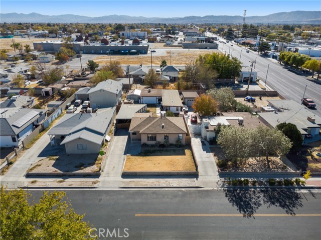 Detail Gallery Image 2 of 5 For 936 W Norberry Street, Lancaster,  CA 93534 - 2 Beds | 1 Baths