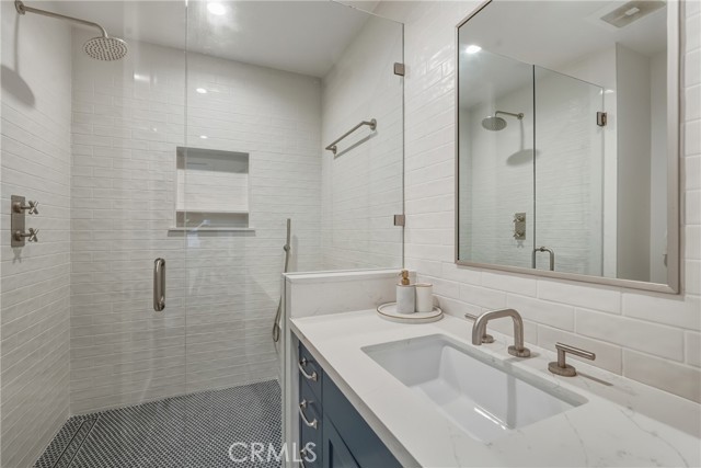 Detail Gallery Image 12 of 41 For 626 Longfellow, Hermosa Beach,  CA 90254 - 4 Beds | 5 Baths