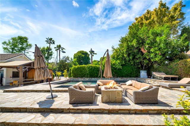 Detail Gallery Image 37 of 55 For 5441 Calvin Ave, Tarzana,  CA 91356 - 5 Beds | 5/1 Baths