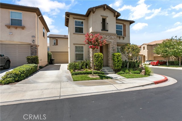 Detail Gallery Image 1 of 46 For 213 Polk St, Placentia,  CA 92870 - 5 Beds | 4 Baths