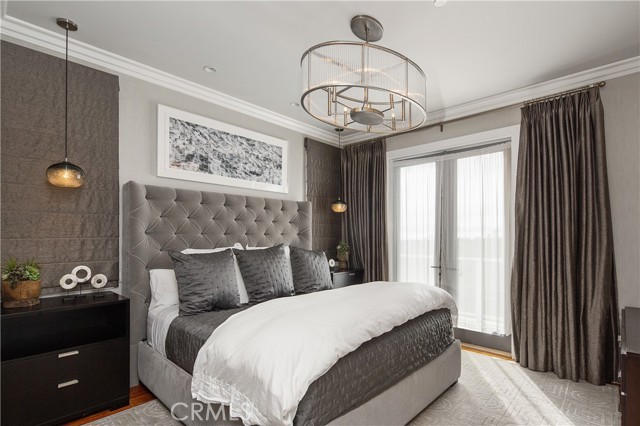 720 Poinsettia Ave, Corona del Mar CA: https://media.crmls.org/medias/d1c7ccc8-0fd7-4f77-be94-8a18350326a6.jpg