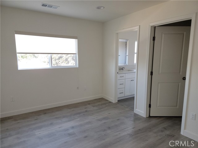 Detail Gallery Image 19 of 39 For 20612 Raymond Ave #B,  Torrance,  CA 90502 - 3 Beds | 2 Baths