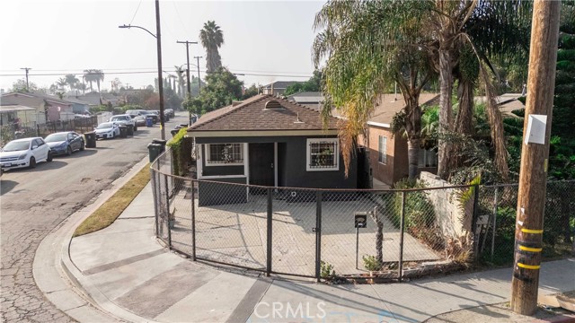 Detail Gallery Image 35 of 44 For 13519 S Willowbrook Ave, Compton,  CA 90222 - 2 Beds | 1 Baths