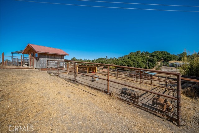 Detail Gallery Image 14 of 61 For 8865 San Gabriel Rd, Atascadero,  CA 93422 - 5 Beds | 5 Baths