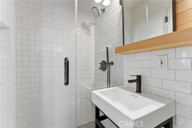 Detail Gallery Image 32 of 56 For 1230 Oak Circle, Glendale,  CA 91208 - 3 Beds | 2 Baths