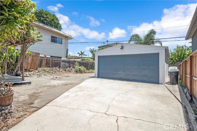 157 W Mariposa, San Clemente CA: https://media.crmls.org/medias/d1cbd9a2-1f6c-4b68-ad9f-90e08b0dc0c1.jpg