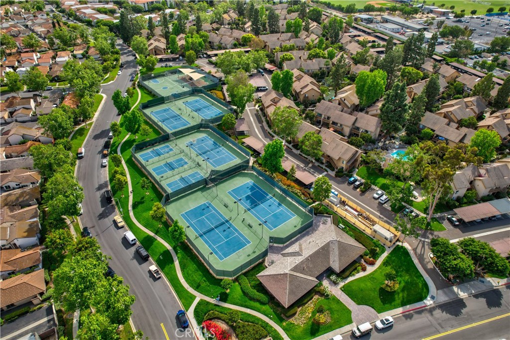 MLS #OC25258602 image #23