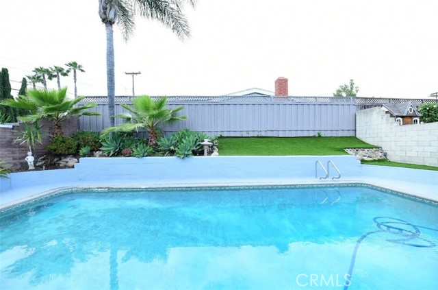 Front Image Thumbnail for CRTR26181604