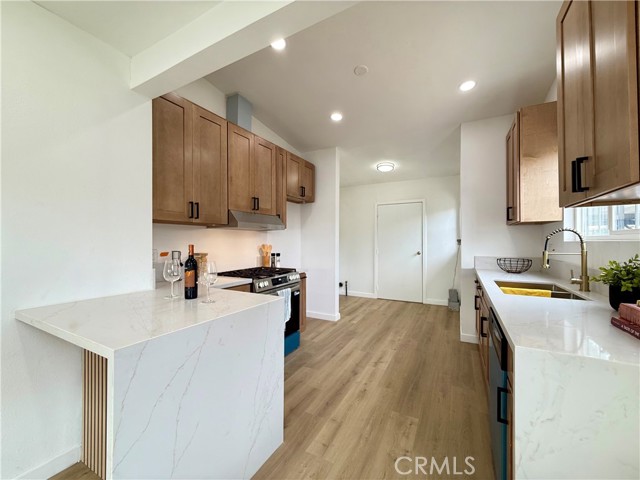 Detail Gallery Image 16 of 42 For 1327 W 97th Street, Los Angeles,  CA 90044 - 3 Beds | 2 Baths