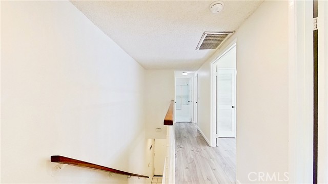 Detail Gallery Image 10 of 21 For 9906 Owensmouth Ave #7,  Chatsworth,  CA 91311 - 3 Beds | 2/1 Baths