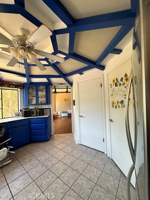 40570 Griffin Drive, Oakhurst CA: https://media.crmls.org/medias/d1cea9bf-903c-4672-97f9-f6dea79aa8f1.jpg