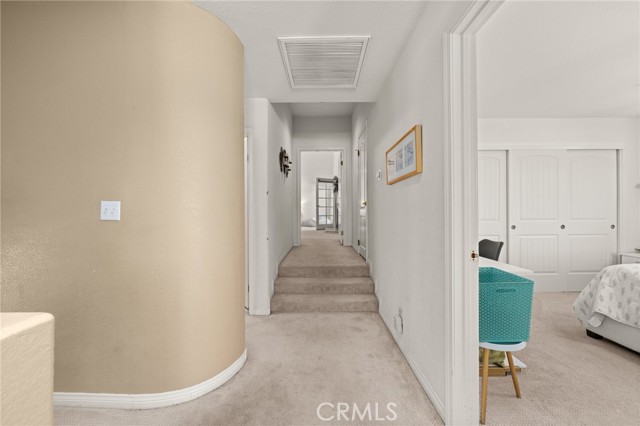 383 Park Avenue, Long Beach CA: https://media.crmls.org/medias/d1cf425e-a229-4c86-ace2-8ada199bb59c.jpg