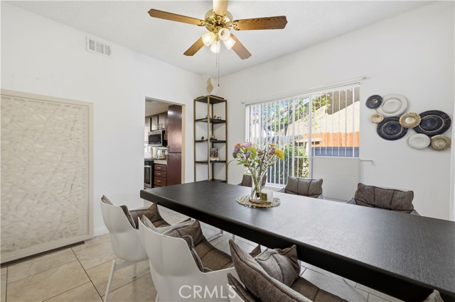 Detail Gallery Image 15 of 54 For 5361 Karling Pl, Palmdale,  CA 93552 - 4 Beds | 3 Baths