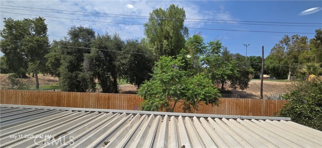 Detail Gallery Image 20 of 33 For 2051 Rancho Dr, Riverside,  CA 92507 - 4 Beds | 2/1 Baths