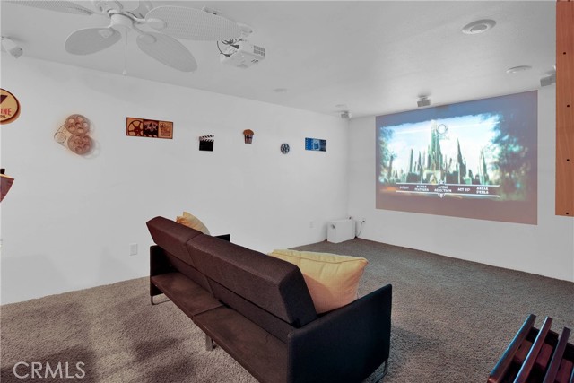 Detail Gallery Image 19 of 45 For 11020 Blue Jay Way, Oak Hills,  CA 92344 - 5 Beds | 2 Baths