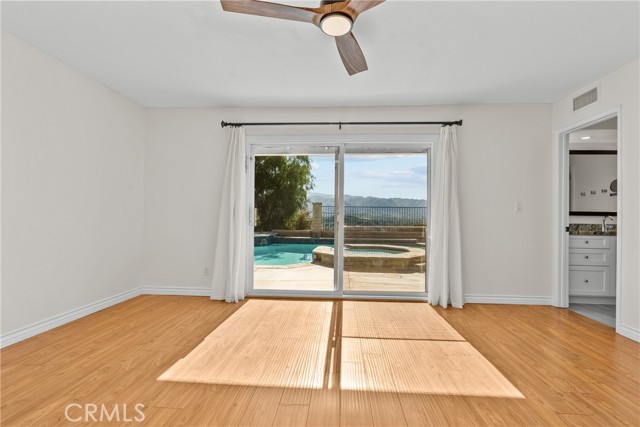 Detail Gallery Image 32 of 40 For 17050 Canvas, Canyon Country,  CA 91387 - 4 Beds | 2 Baths
