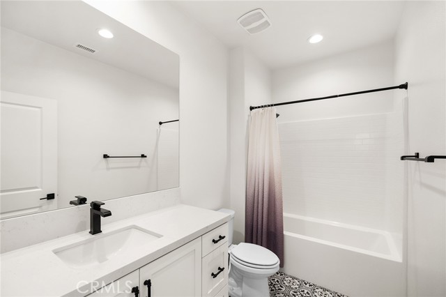 Detail Gallery Image 14 of 31 For 31312 Calle Cirros, Temecula,  CA 92592 - 3 Beds | 2/1 Baths