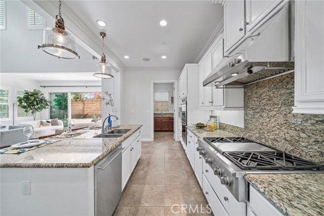 53 Interlude, Irvine CA: https://media.crmls.org/medias/d1d23a51-fcac-4036-bc87-48e677c82725.jpg