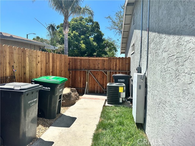1748 Amigo Drive, Hemet CA: https://media.crmls.org/medias/d1d23d38-4d31-41d1-80a8-4fd46d410791.jpg
