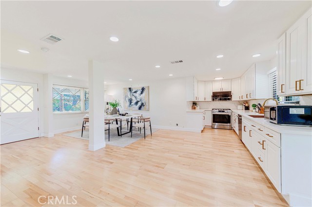 2215 El Monte Avenue, Arcadia CA: https://media.crmls.org/medias/d1d32491-7b52-42b0-b7e4-365781a492bc.jpg
