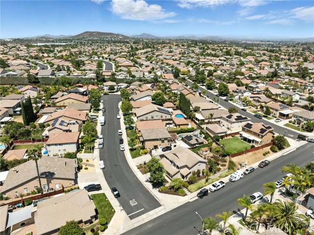 39312 Via Belleza, Murrieta CA: https://media.crmls.org/medias/d1d48f3a-032d-4781-9432-7cc4980c5337.jpg