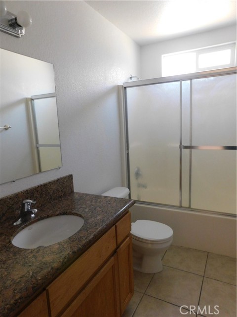 9330 Irene Avenue, California City CA: https://media.crmls.org/medias/d1d4f9e1-552c-4de3-b416-e6dcbc39fe12.jpg