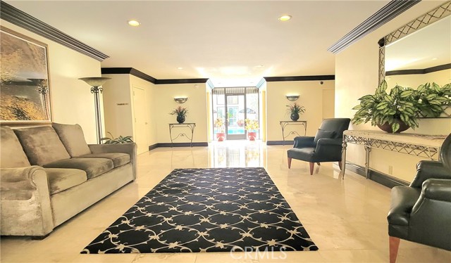 Detail Gallery Image 1 of 54 For 1015 N Kings Rd #205,  West Hollywood,  CA 90069 - 1 Beds | 2 Baths