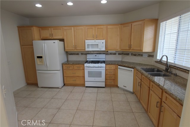 Detail Gallery Image 10 of 55 For 145 Islington, Irvine,  CA 92620 - 3 Beds | 2/1 Baths