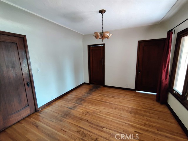 3569 Bandini Avenue, Riverside CA: https://media.crmls.org/medias/d1d5de51-7767-48f4-8dfe-266184f0eec5.jpg