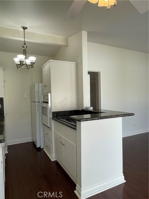 Detail Gallery Image 7 of 13 For 528 Cherry #C,  Long Beach,  CA 90802 - 1 Beds | 1 Baths