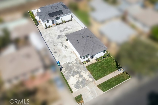 765 E Silva Street, Long Beach CA: https://media.crmls.org/medias/d1d68910-35ac-482d-b052-172a6108e457.jpg