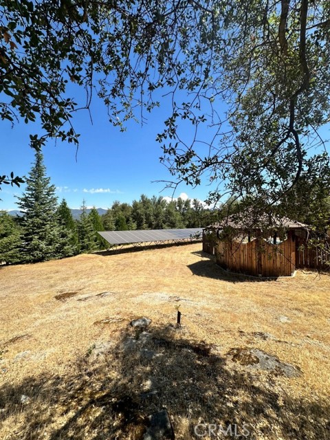 40570 Griffin Drive, Oakhurst CA: https://media.crmls.org/medias/d1d69f74-f14e-4eed-ba05-73acfe733a57.jpg