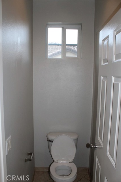 12470 Travanca Lane, Eastvale CA: https://media.crmls.org/medias/d1d72203-995e-474c-ac20-3bfdfcfb6399.jpg
