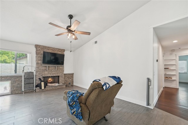 Detail Gallery Image 6 of 18 For 2925 Greenbriar Dr, Ontario,  CA 91761 - 4 Beds | 2 Baths