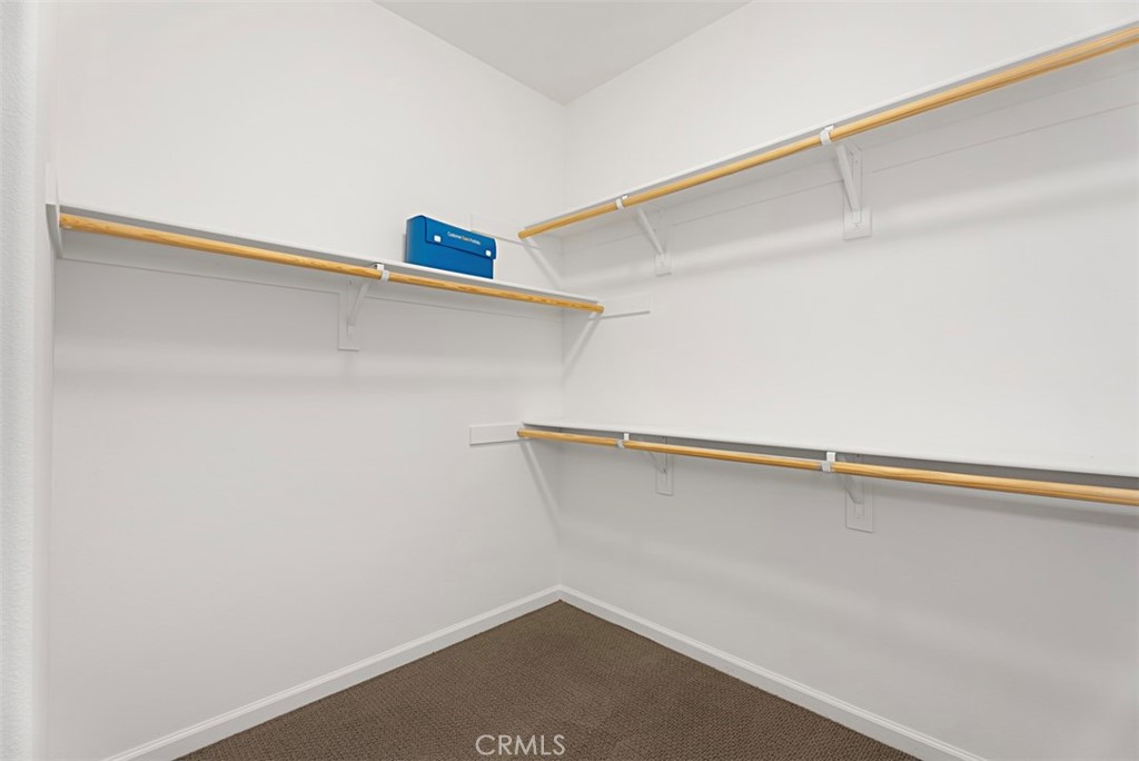 https://media.crmls.org/medias/d1d8056c-6aff-4a32-889d-5653e7486423.jpg?preset=X-Large