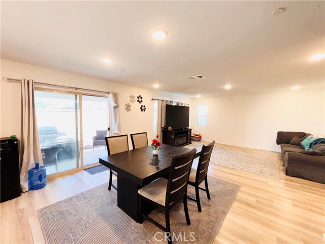 Detail Gallery Image 16 of 66 For 32770 Shorecrest, Lake Elsinore,  CA 92530 - 4 Beds | 3 Baths