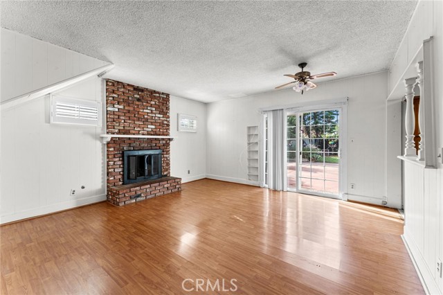 1045 Cathedral Way, Pomona CA: https://media.crmls.org/medias/d1d933ef-071d-48ba-b785-5b93ee064a85.jpg